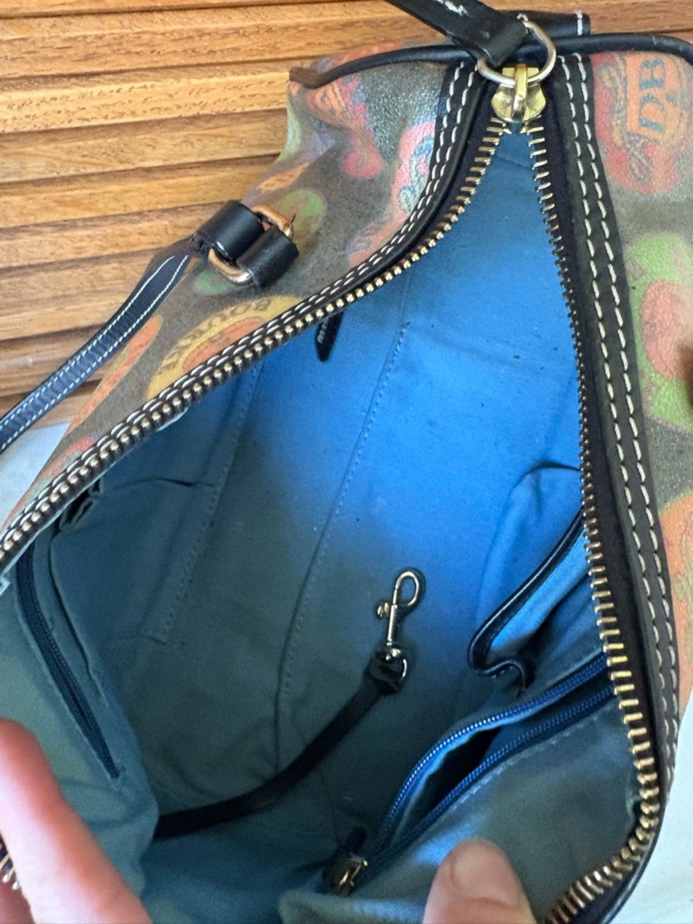 Dooney & Bourke Black/Multicolor Hearts/Letters Barrel Shoulder Bag Black Trim - Picture 11 of 13